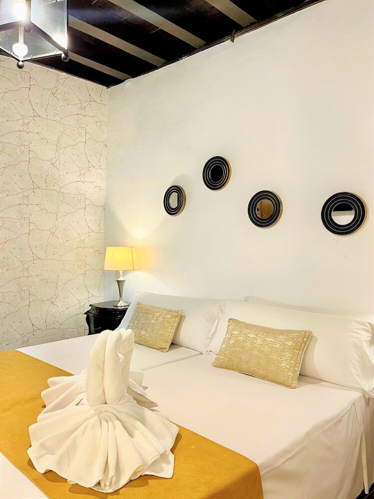 Hotel Suites Casa De Las Columnas