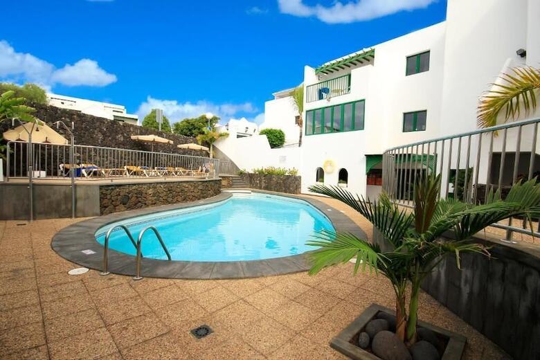 Aparthotel Apartamentos Acuario Sol