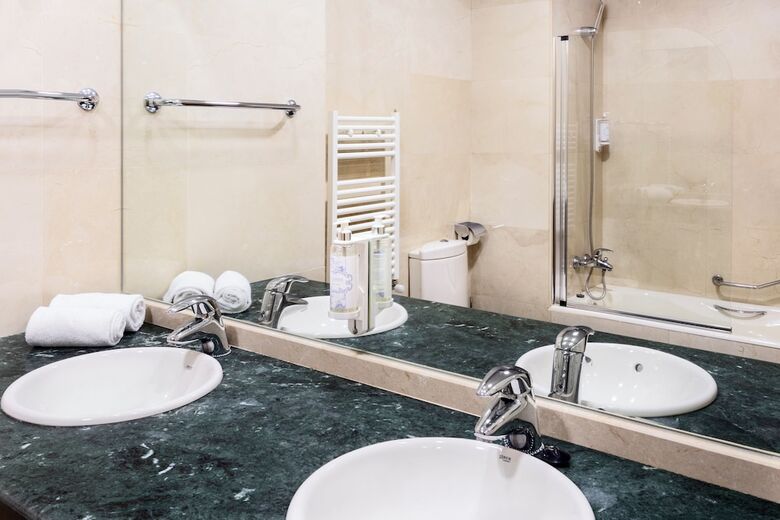 B&B Hotel Madrid Aeropuerto T4