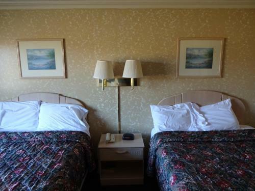 Hotel Hilltop Express Inn