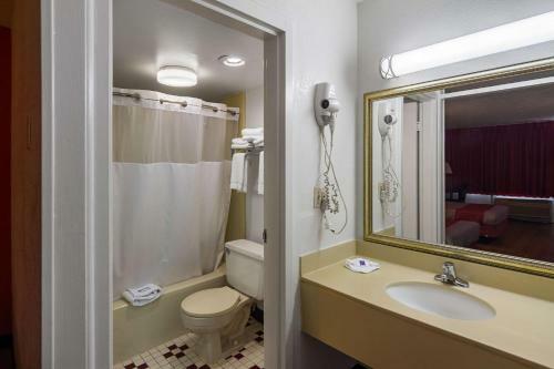 Hotel Quality Inn Groton