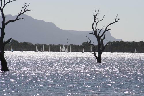 Lake Fyans Holiday Park