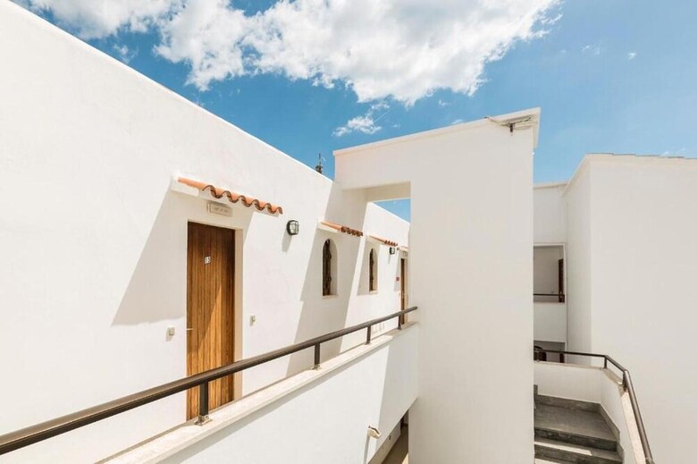 Aparthotel Bella Maria Apartments & Pool Club