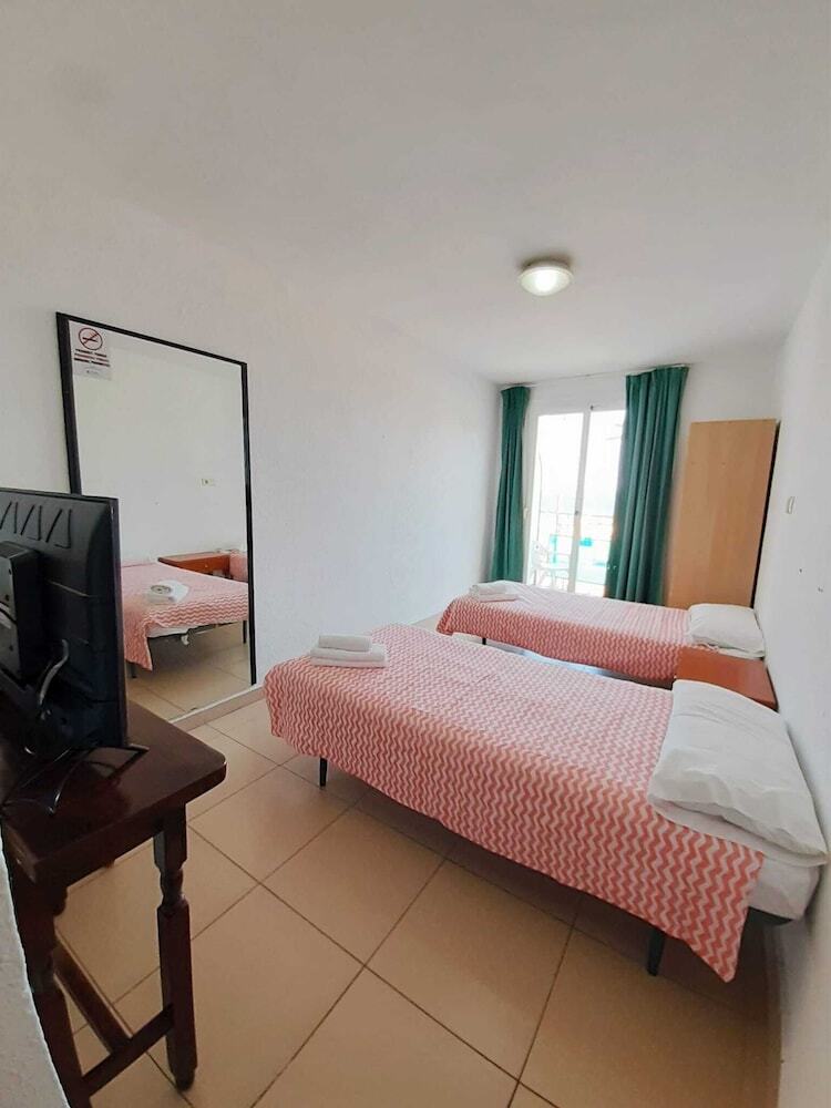 Hostal Lloret Playa