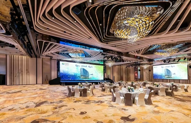 Regala Skycity Hotel