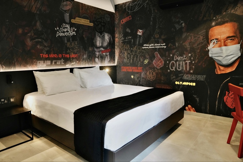 So City Hotel