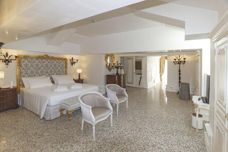 Hotel C� Bonfadini Historic Experience