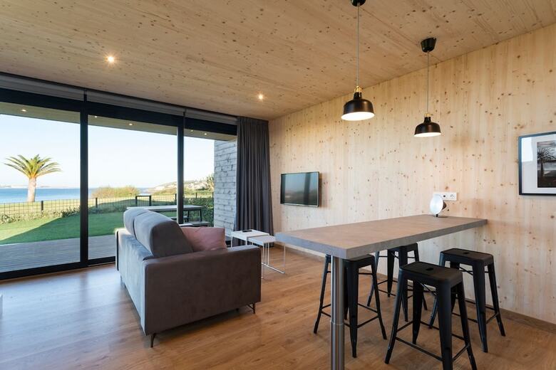 Pension Caba�as De Canide