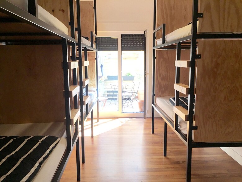 Hostal Surfing Etxea - Hostel