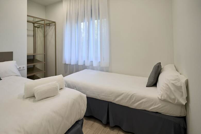 Aparthotel Ines Luna Suites