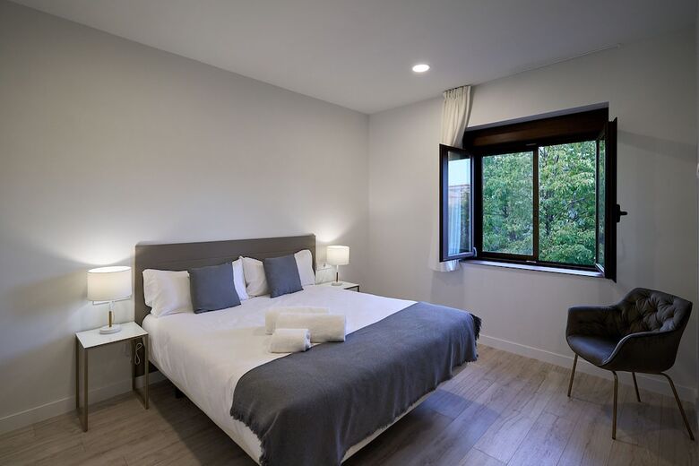 Aparthotel Ines Luna Suites