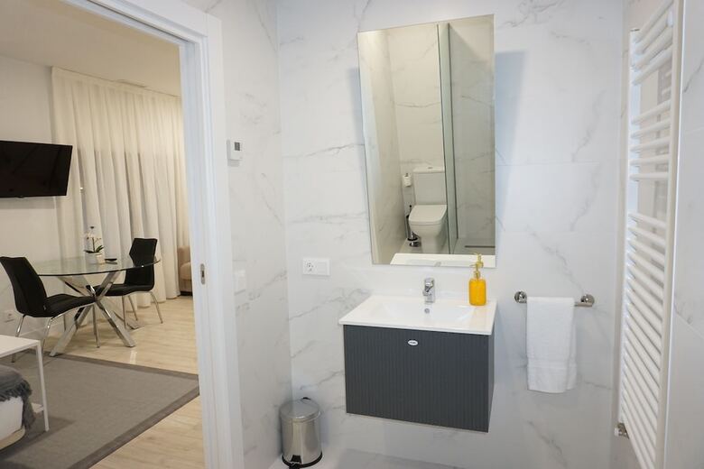 Aparthotel Ines Luna Suites