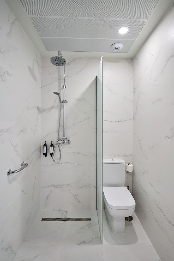 Aparthotel Ines Luna Suites