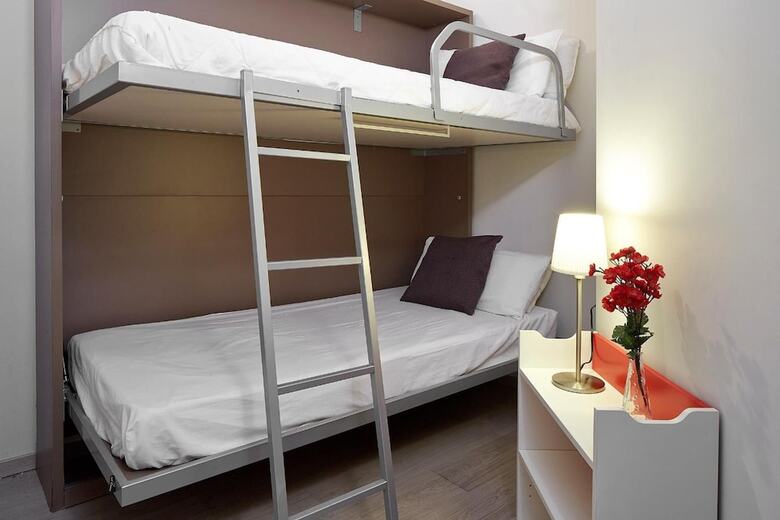 Pension Brustar G�tic