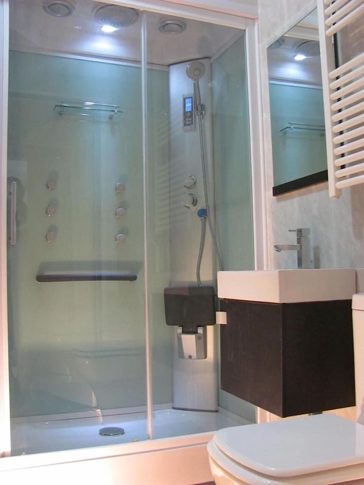Pension Brustar G�tic