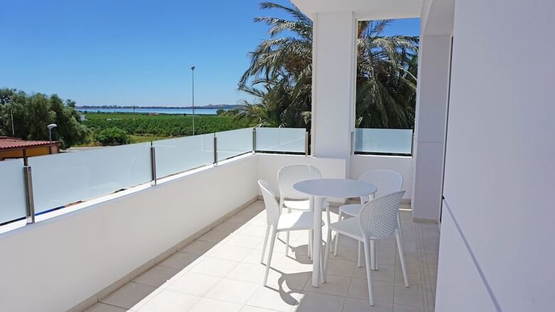 Aparthotel Apartamentos La Laguna Fase II