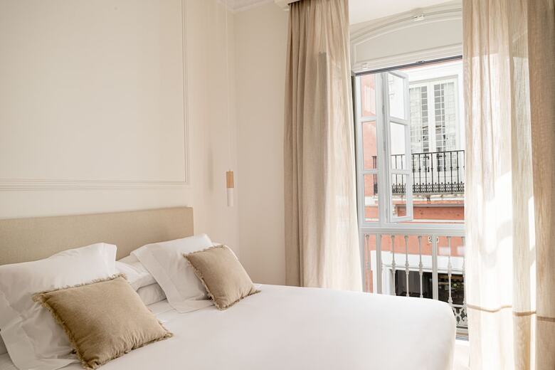 Aparthotel Mylu Suites By Puerta Catedral