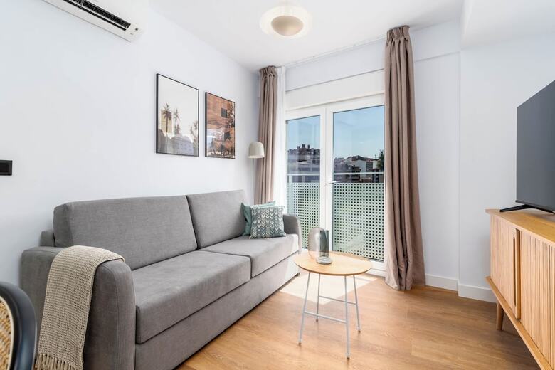 Aparthotel Limehome Oviedo Calle Postigo Bajo