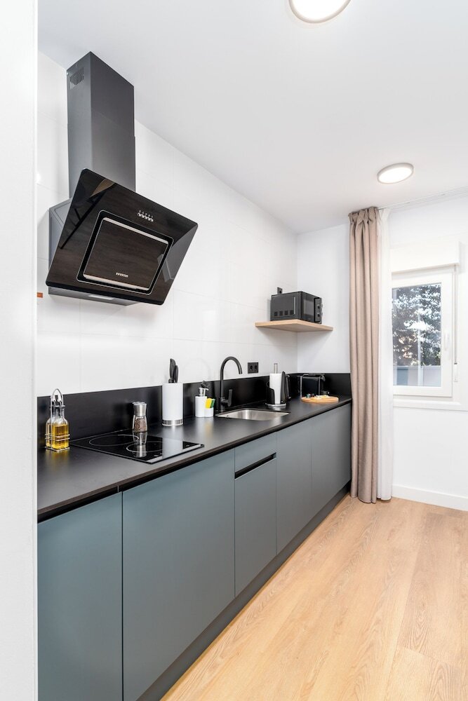 Aparthotel Limehome Oviedo Calle Postigo Bajo