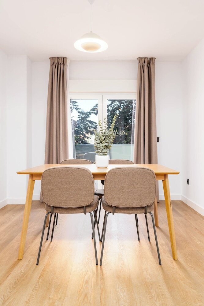 Aparthotel Limehome Oviedo Calle Postigo Bajo