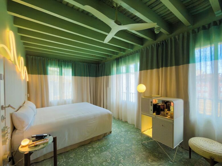 Terreno Barrio Hotel