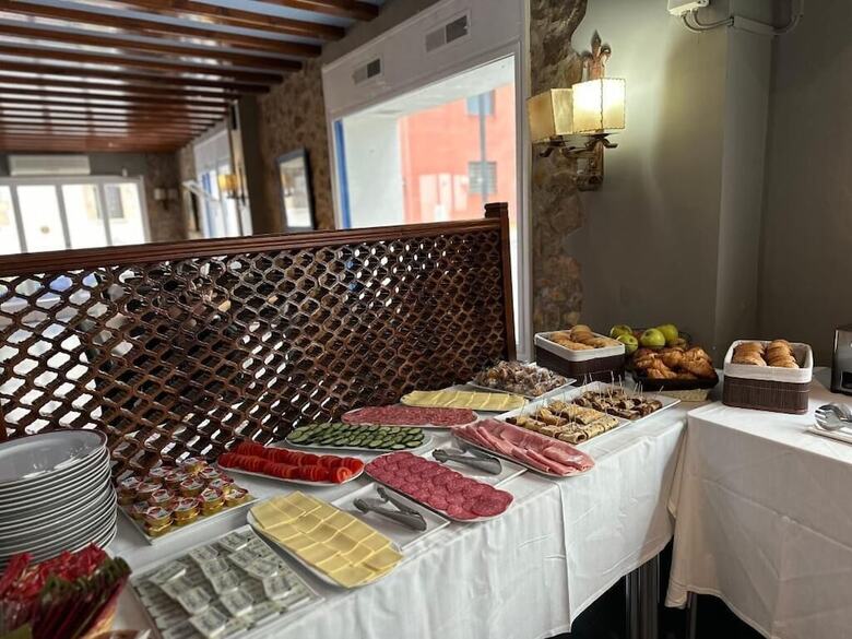 Hotel Nou Roser