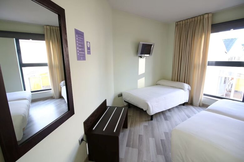 Hotel Carde�a By Gaiarooms
