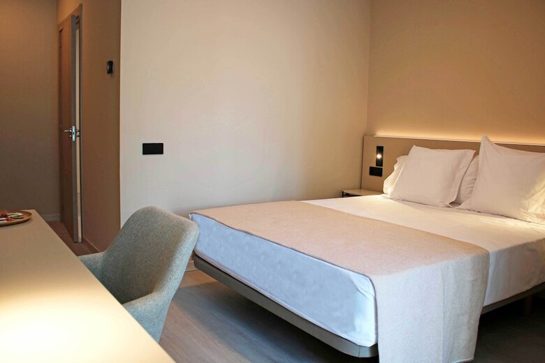Hq Arena Hotel