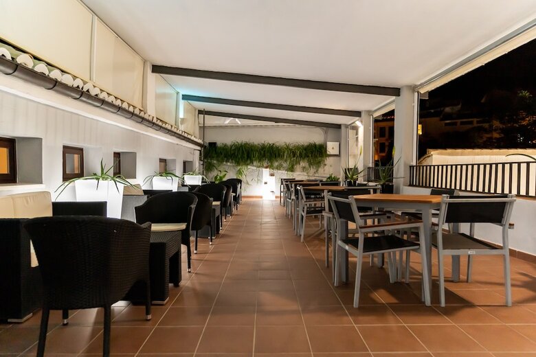 Hostal Albergue Inturjoven Cazorla - Hostel