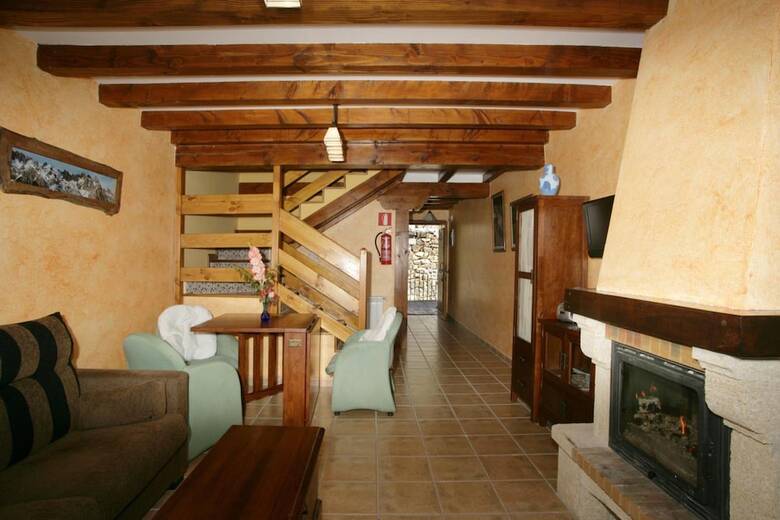 Aparthotel Viviendas Rurales Pe�a Sagra
