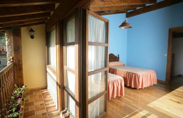 Aparthotel Viviendas Rurales Pe�a Sagra