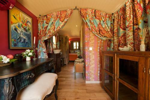 Hotel La Bastide De Marie