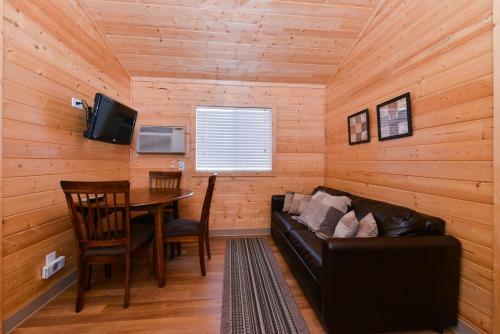 Gunnison Lakeside Cabins & Rv Park