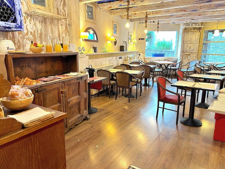 La Posada D'�neu By Rda Hotels