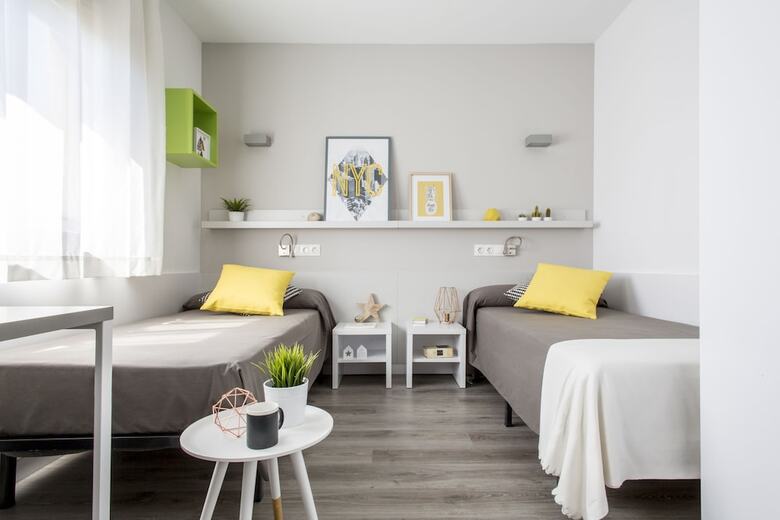 Hostal Residencia Universitaria Resa Barcelona Diagonal - Campus Accomodation