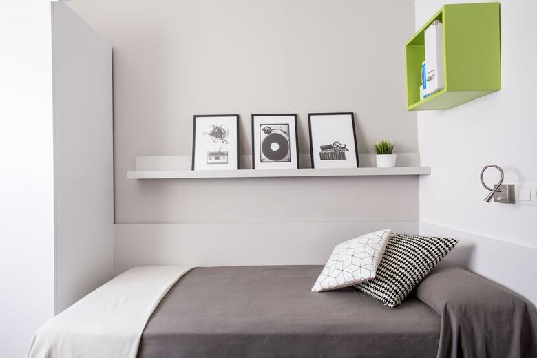 Hostal Residencia Universitaria Resa Barcelona Diagonal - Campus Accomodation