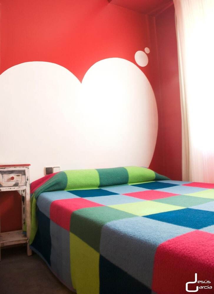 Hostal Revolutum Hostel