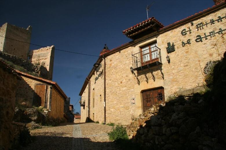 Hotel El Mirador De Almanzor