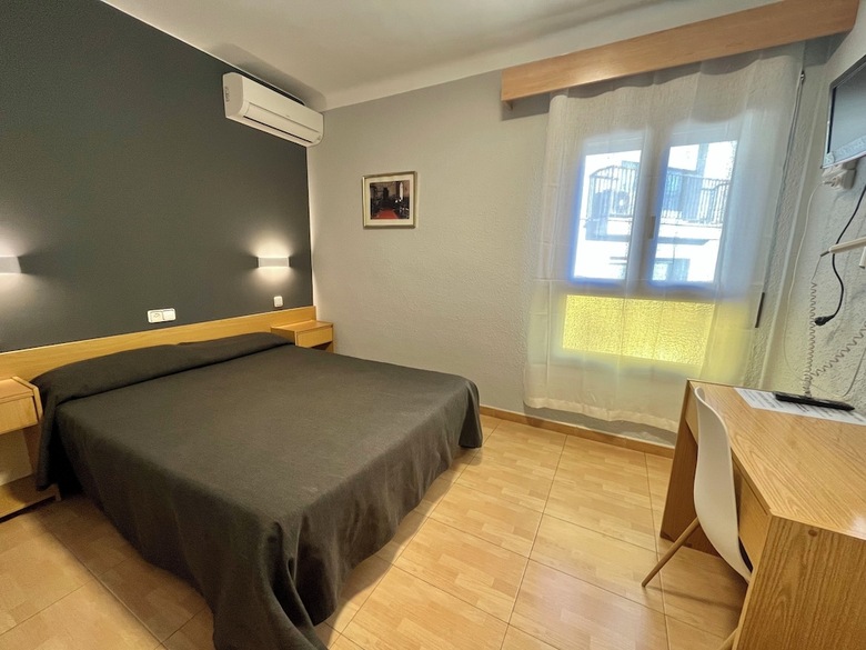 Pension Hostal Tarr�s