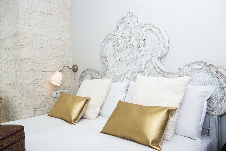Aparthotel Graffiti Suites M�laga
