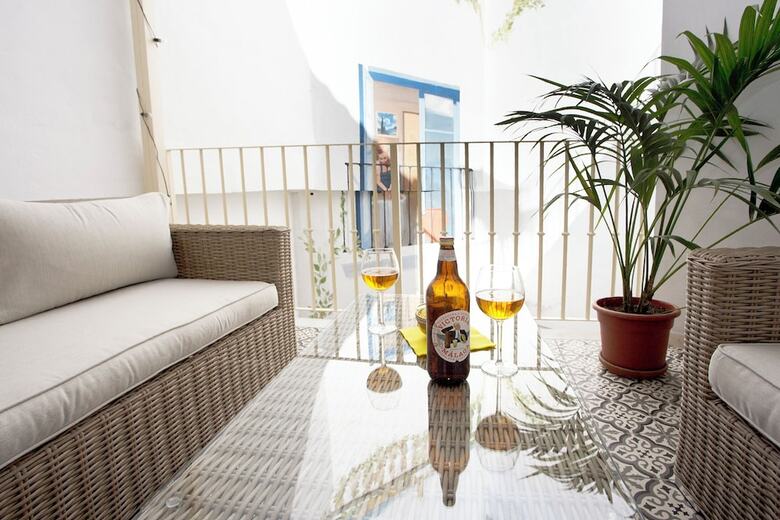Aparthotel Graffiti Suites M�laga