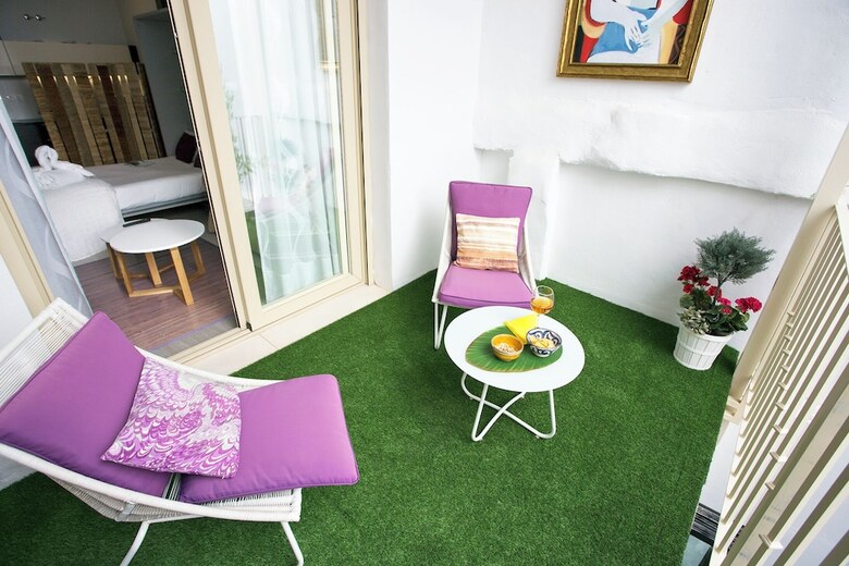 Aparthotel Graffiti Suites M�laga