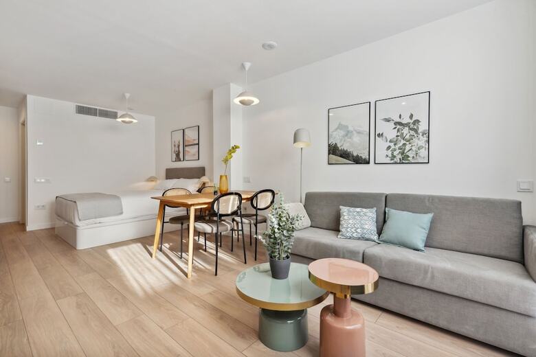 Aparthotel Limehome Valencia Carrer Del Pare Palau