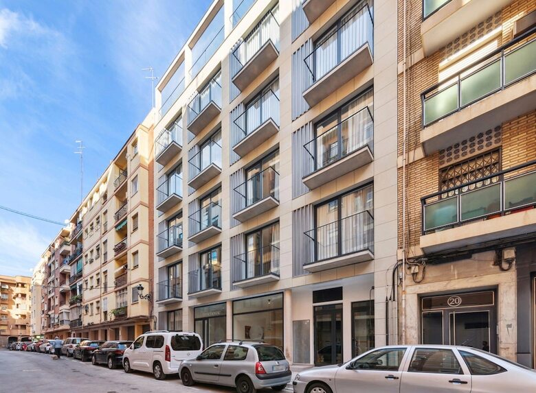 Aparthotel Limehome Valencia Carrer Del Pare Palau