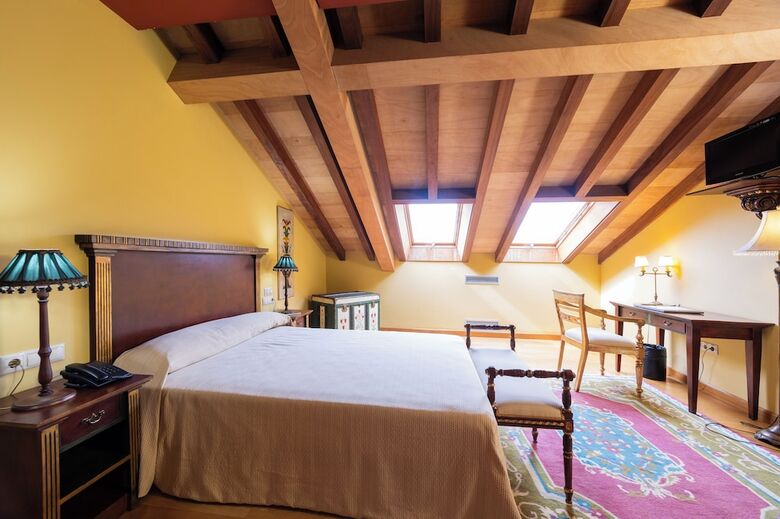 Hotel Abadia Caldaria