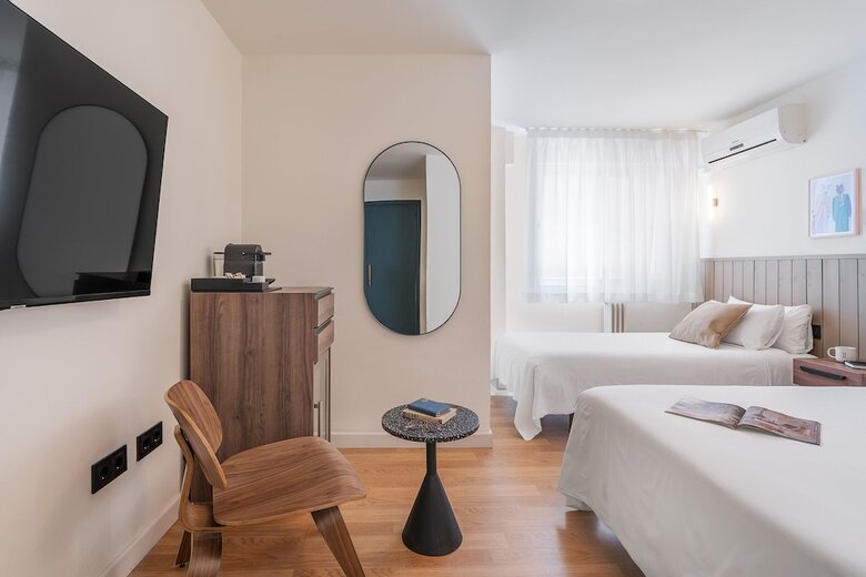 Granada Suites By Olala Homes