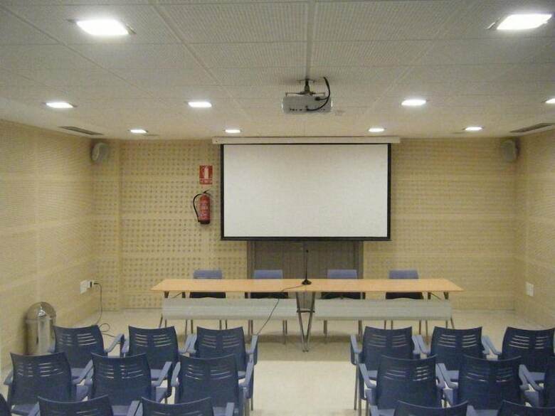Hostal Albergue Inturjoven Chipiona - Hostel