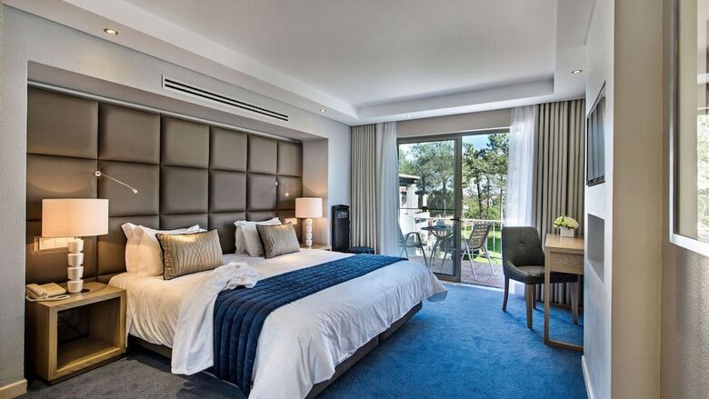 Hotel Four Seasons Country Club