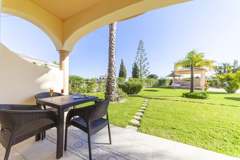 Aparthotel Atalaia Sol