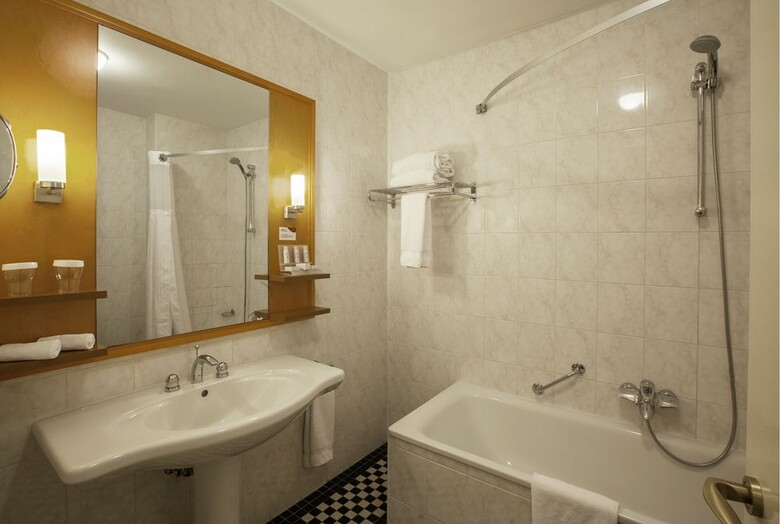 Hotel Doubletree By Hilton Brussels City